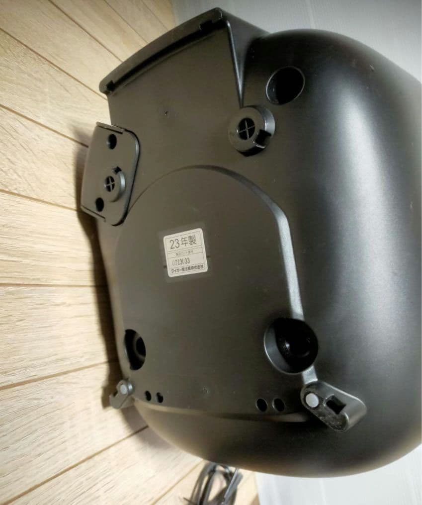 23年製　タイがーマイコンジャー炊飯器　JBS-B055