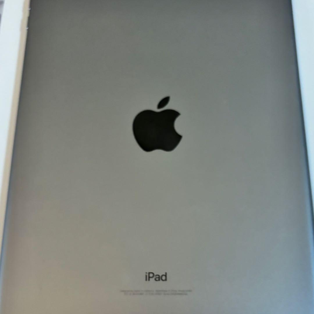 Apple iPad 第6世代　32GB スペースグレイ 9.7インチ