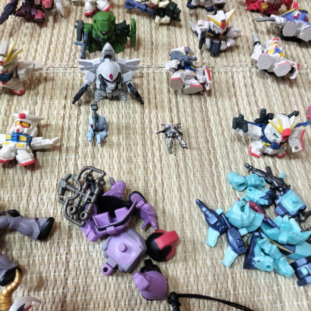 ガンダム フィギュアまとめ売り 約100体＆パーツ