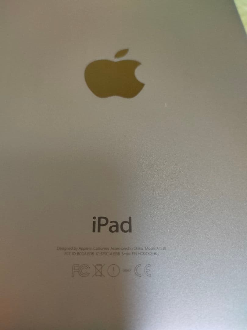 iPad　mini4　本体　中古