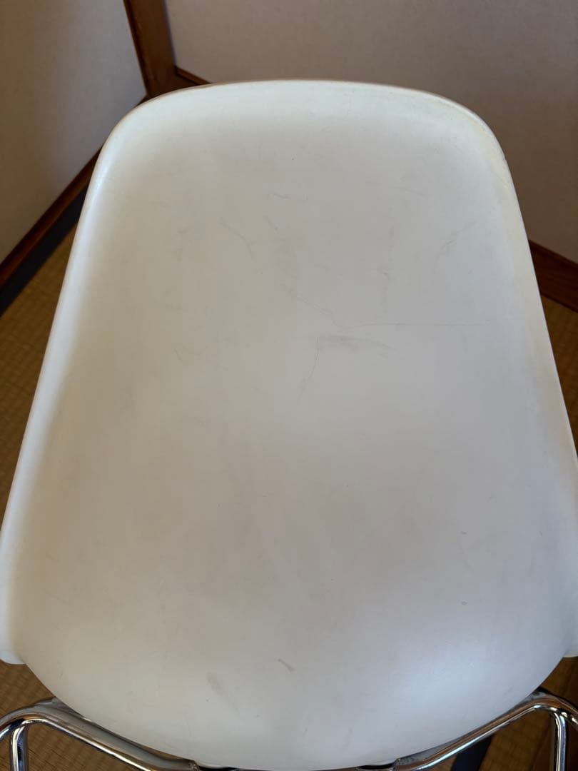 ヴィトラ ハーマンミラー イームズサイドシェルチェア Vitra社　ホワイト②