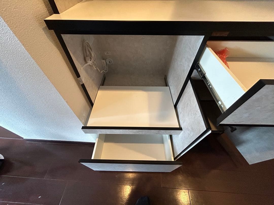 キッチン収納 食器棚・カウンター 購入価格55,999円より70%OFF