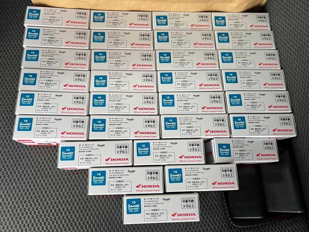 ホンダ　スーパーカブ　トミカ　サンリオコラボ　10個