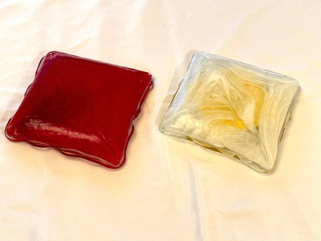 金箔入り菓子皿