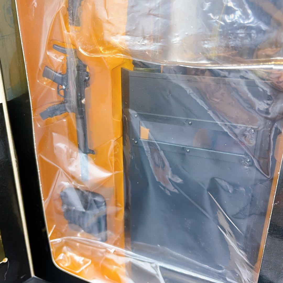 【廃盤　未使用】香港警察 フィギュア Ray フルギア 未使用　ポリス　特殊部隊