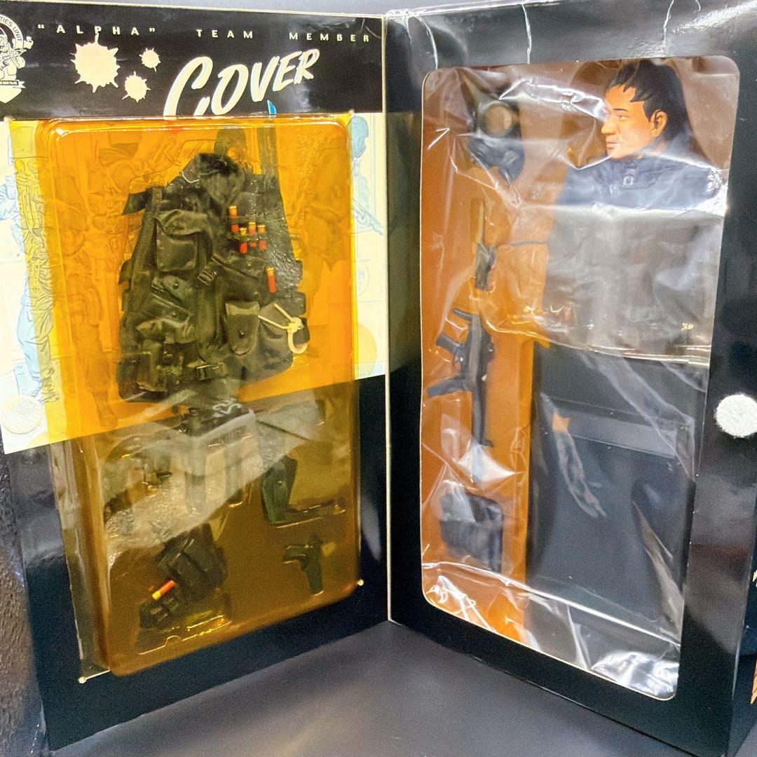 【廃盤　未使用】香港警察 フィギュア Ray フルギア 未使用　ポリス　特殊部隊