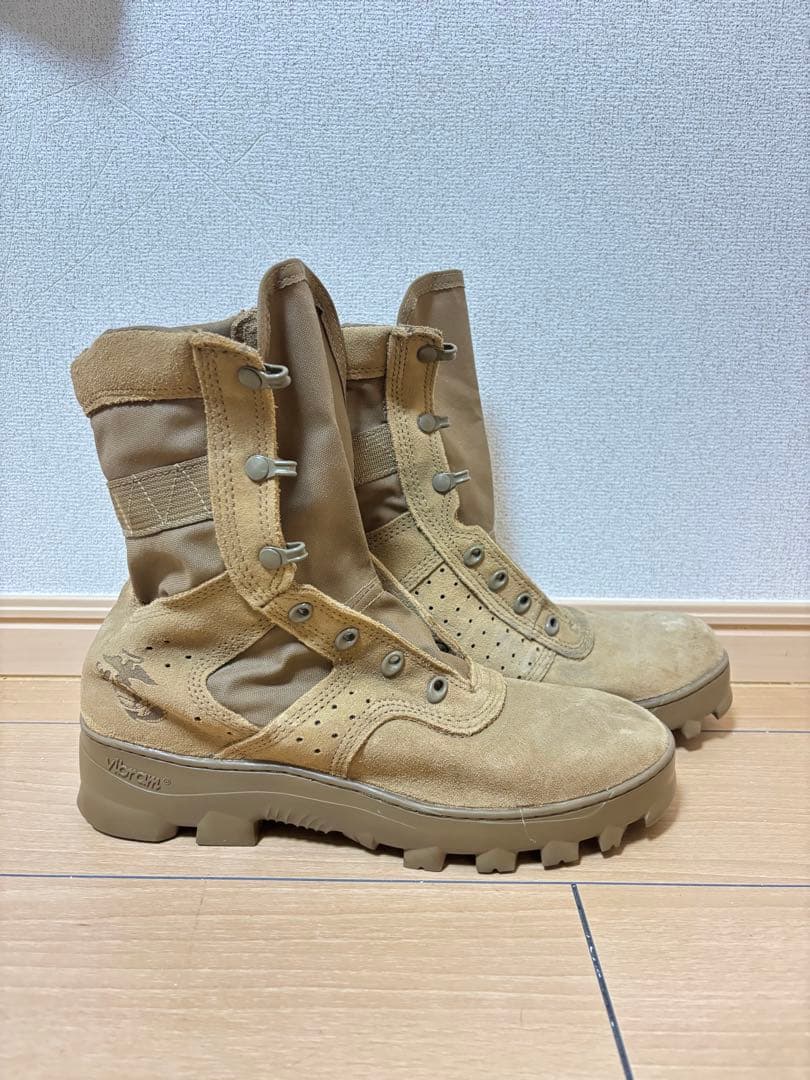 【値下げ可能】USMC ミリタリーブーツ UK9.5 Vibram 米軍サバゲー