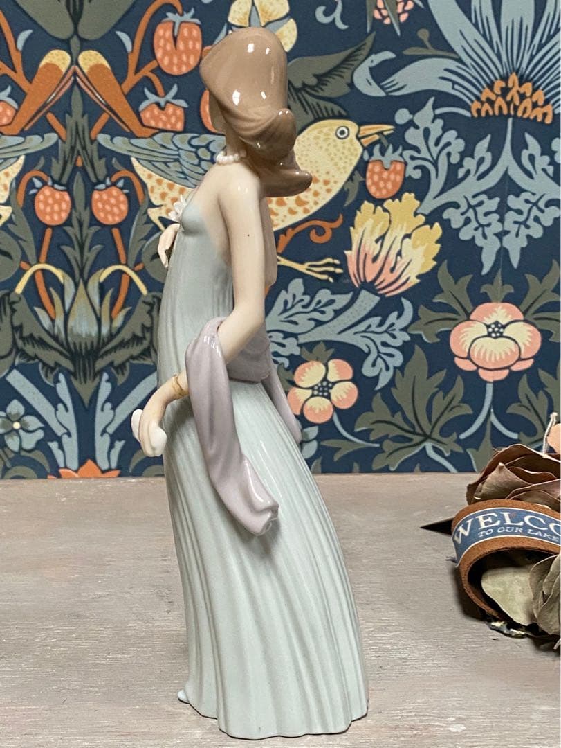 リヤドロ Lladro リアドロ 人形 置物 少女 アンティーク インテリア