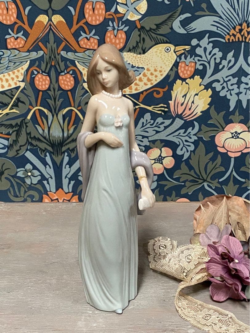 リヤドロ Lladro リアドロ 人形 置物 少女 アンティーク インテリア