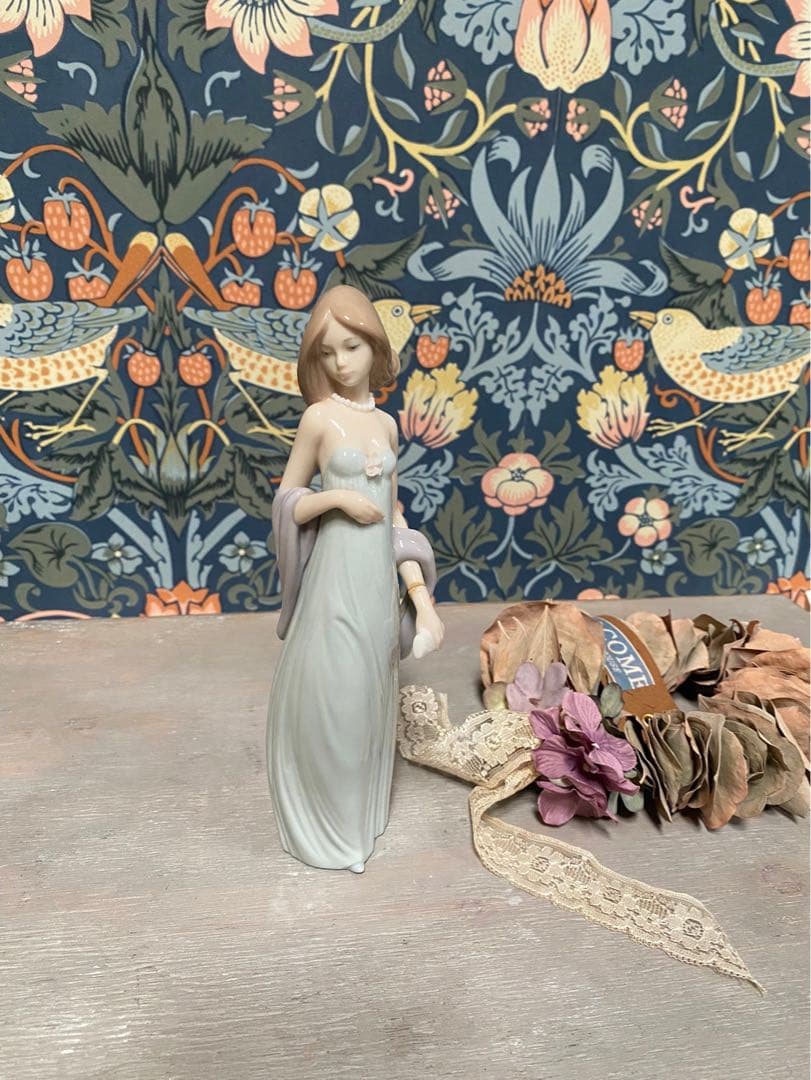 リヤドロ Lladro リアドロ 人形 置物 少女 アンティーク インテリア