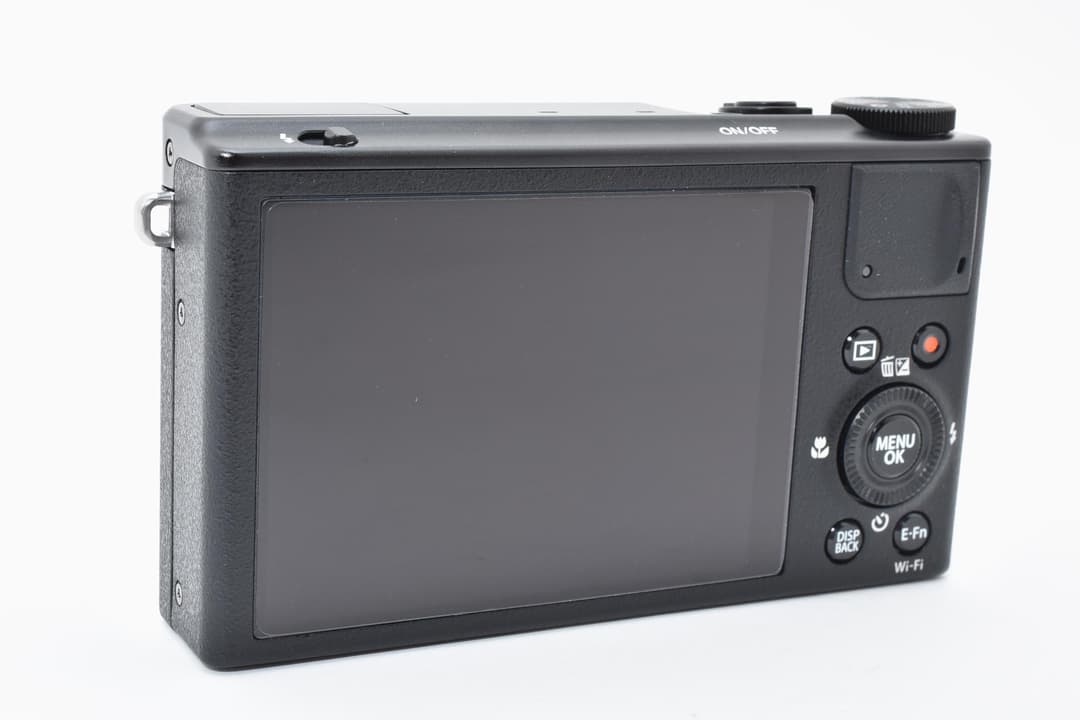 ■ ほぼ新品 ■ FUJIFILM XQ1ブラック 0459