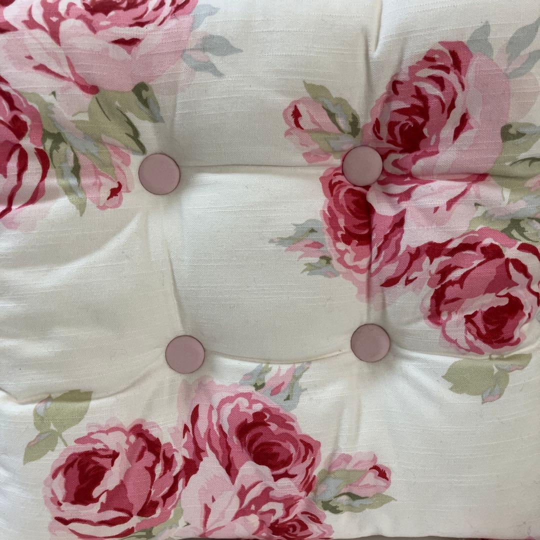 ローラアシュレイ　座布団2枚