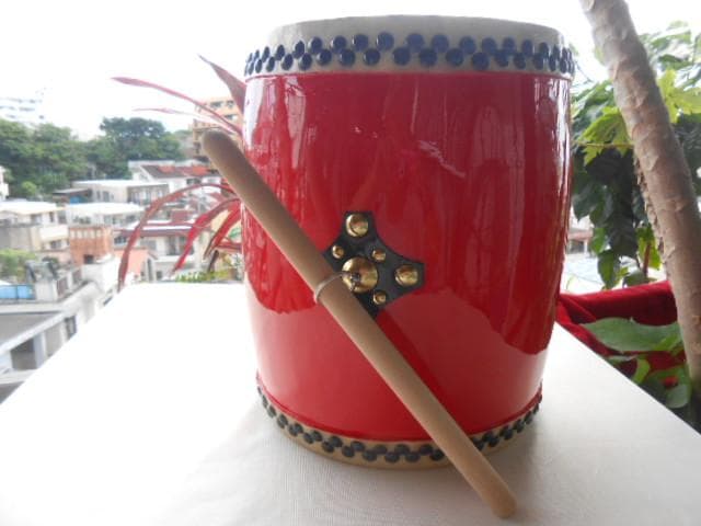 期間限定☆N新品未使用(送料無料)14.980円　エイサー用小太鼓24cm撥付き