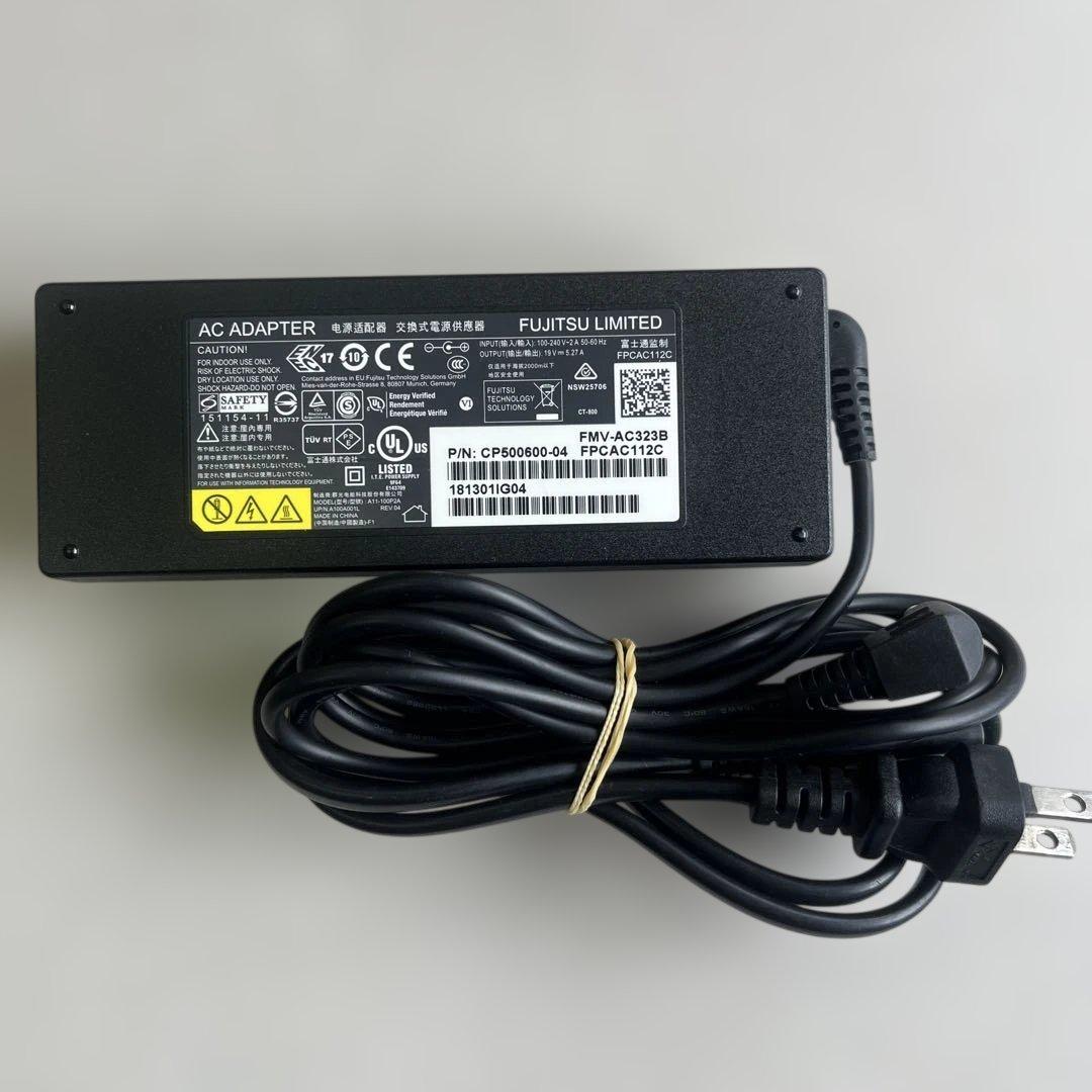 ☆格安美品☆WindowsXP☆富士通15.6インチ大画面第2世代i7ノートPC