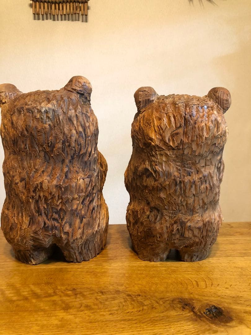 オーダー　花瓶を持った小さな木彫りのクマさん　双子ちゃん