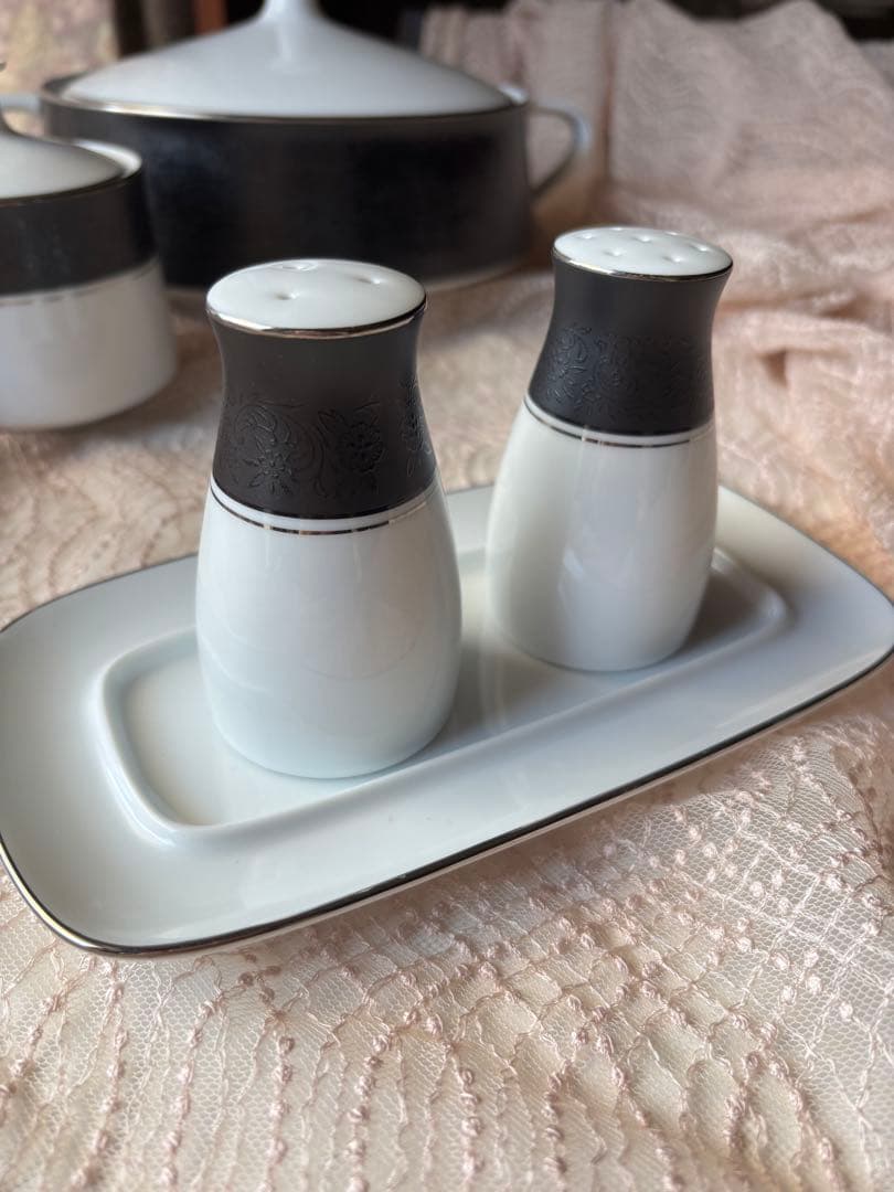 ノリタケ Mirano チューリン　ソルトアンドペッパー　ポット　セット