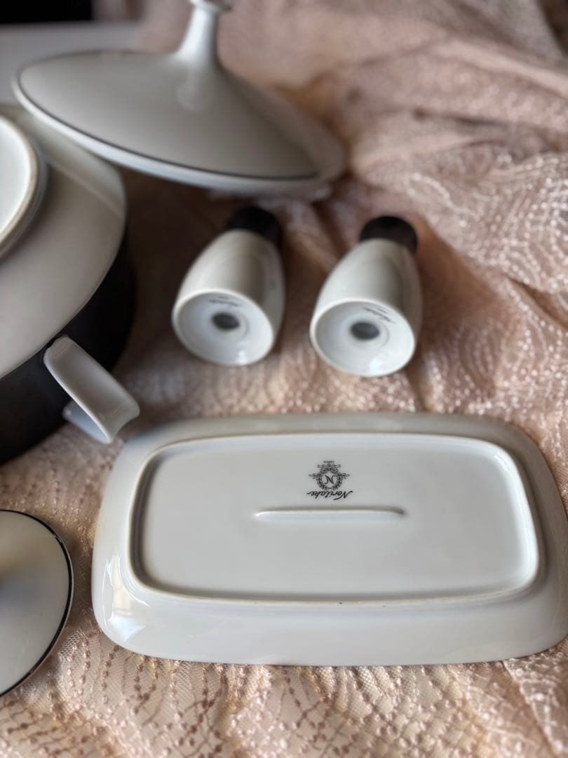 ノリタケ Mirano チューリン　ソルトアンドペッパー　ポット　セット