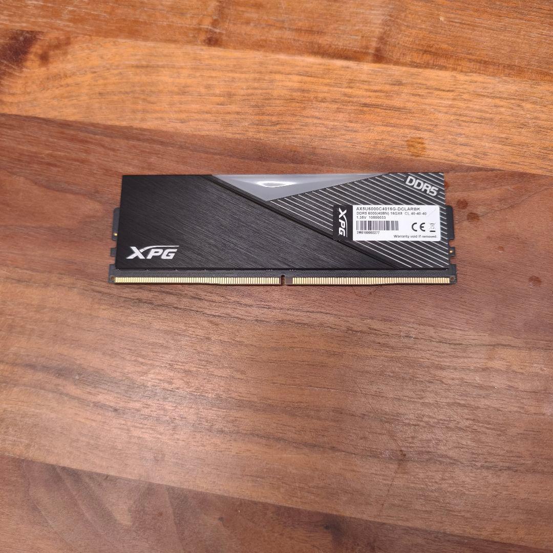 ADATA ddr5 16GB 6000MHz 1枚 RGB　 ジャンク品