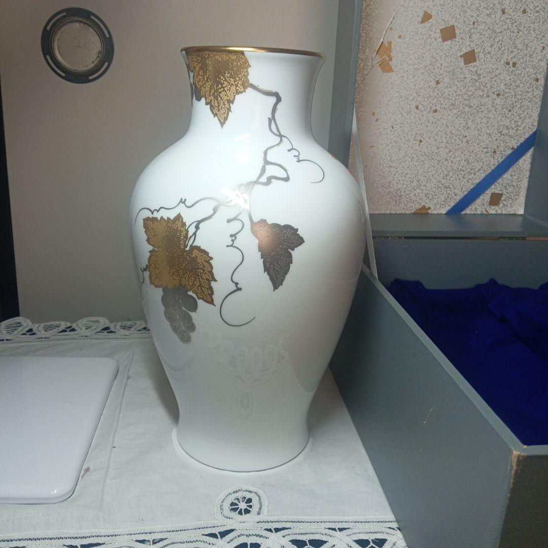 大倉陶園 金彩葡萄花器 箱付