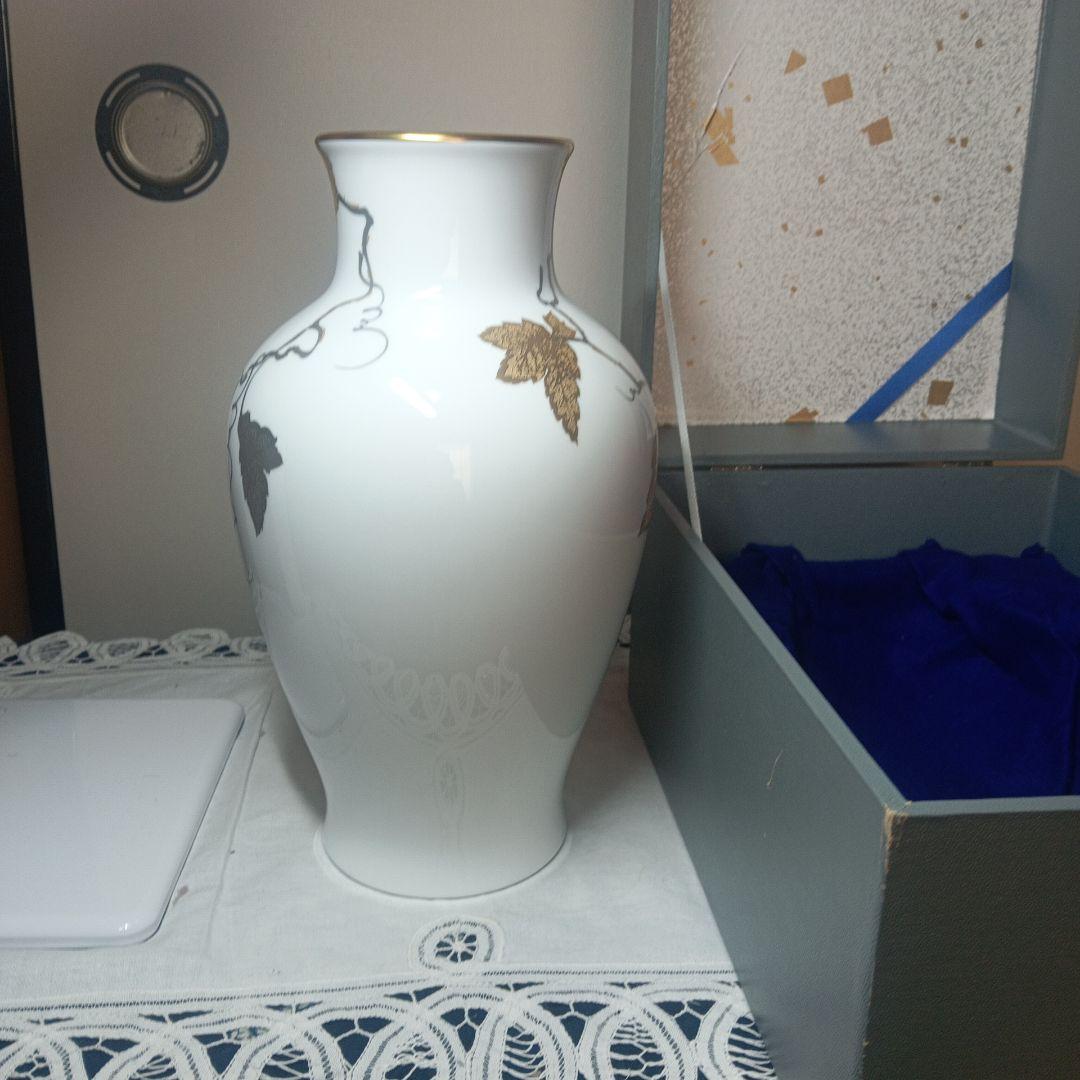 大倉陶園 金彩葡萄花器 箱付