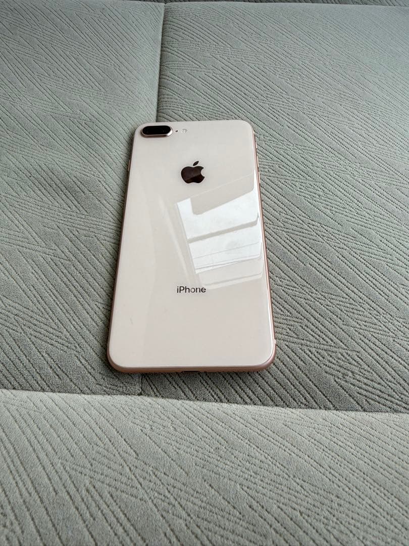 Apple iPhone 8 Plus ローズゴールド 本体　256GB