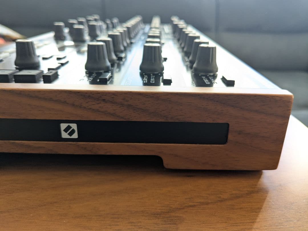 Novation Peak シンセサイザー