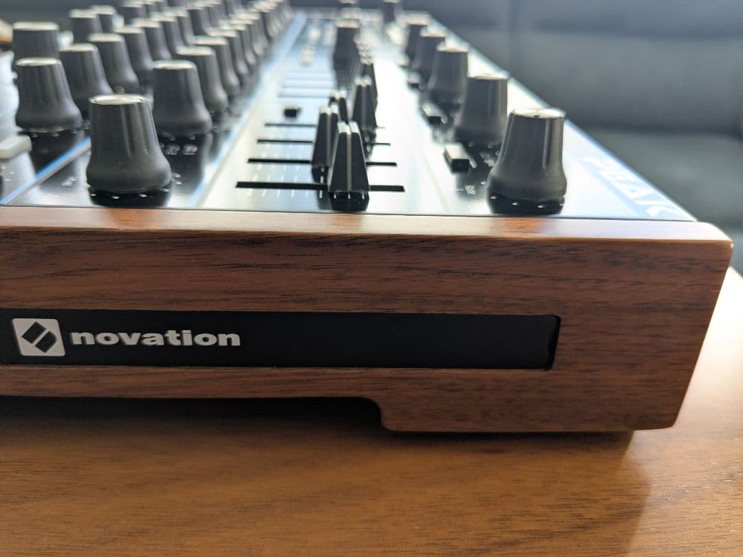 Novation Peak シンセサイザー