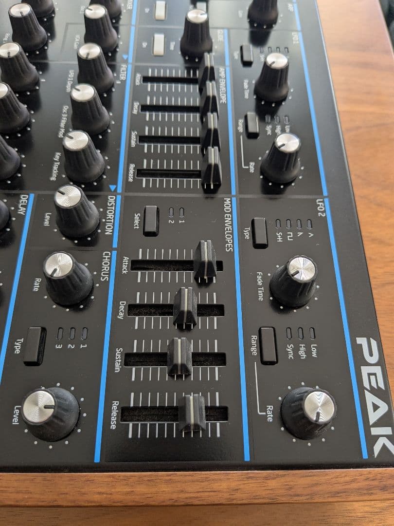 Novation Peak シンセサイザー