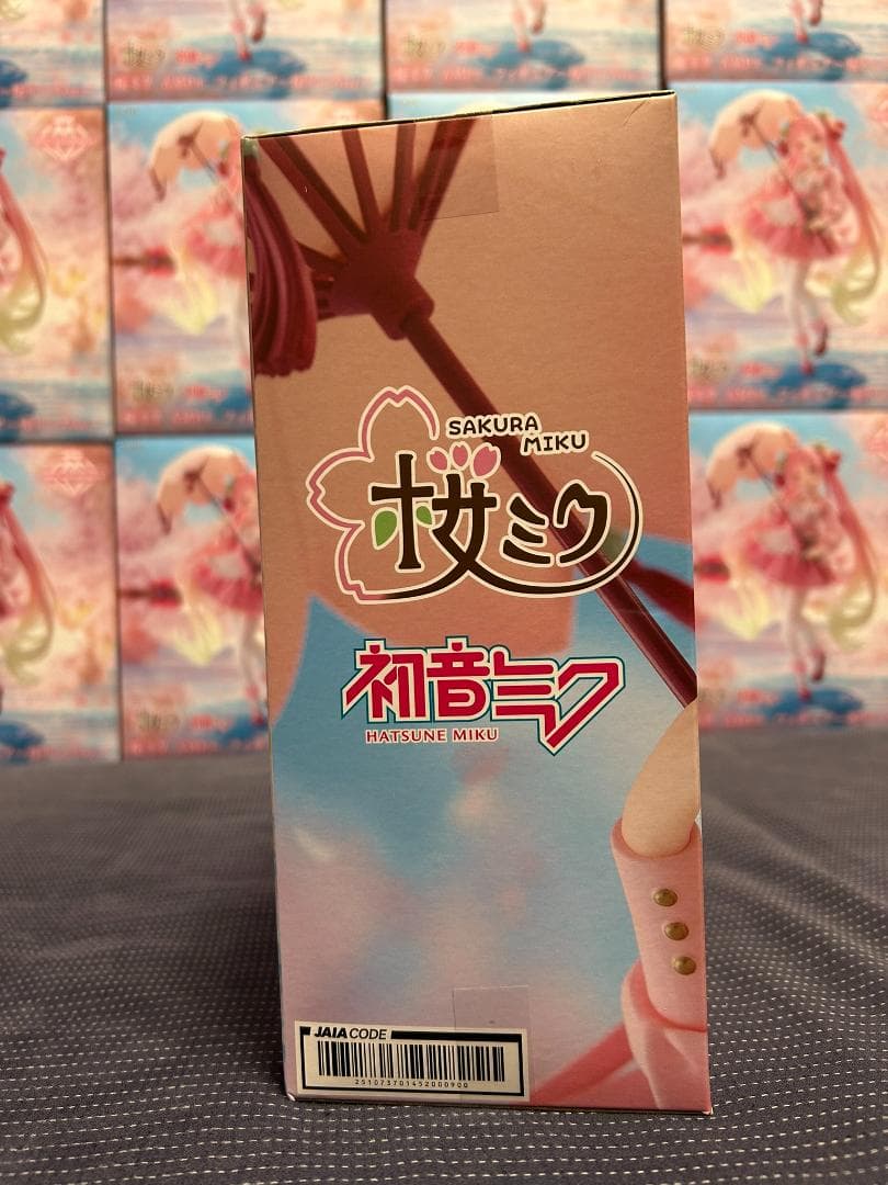 24個 桜ミク AMP＋ フィギュア ～桜ドレスver.～①