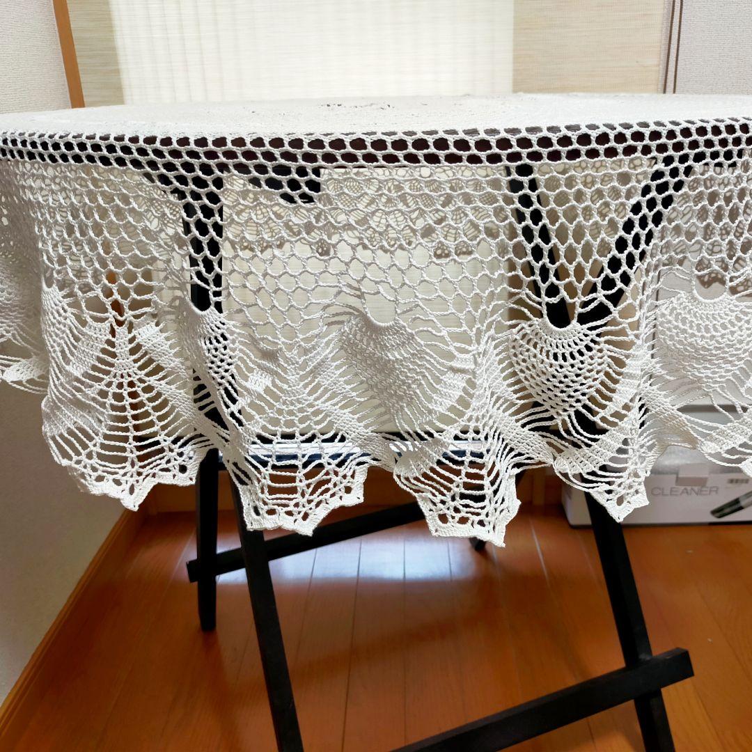 No.20『ホワイトのレース編みドイリー』（テーブルクロス）ハンドメイド