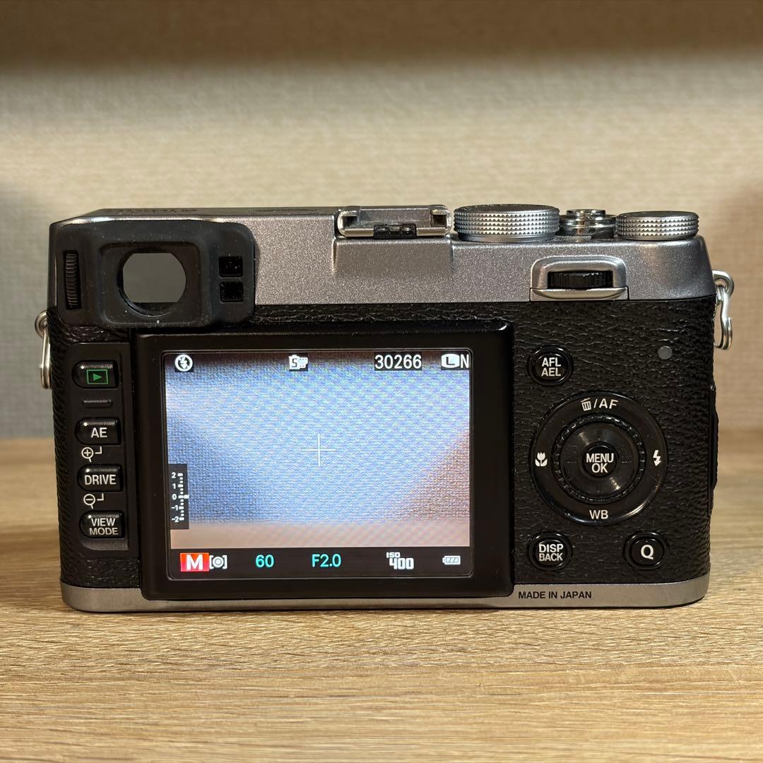 FUJIFILM X100S バッテリー充電器付き