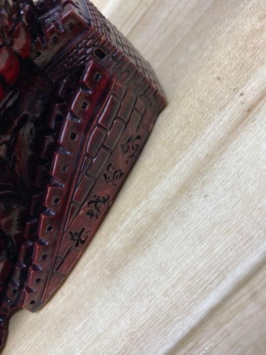 龍の置物　樹脂製