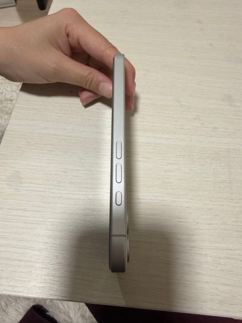 Apple iPhone 17 ホワイト 本体　箱あり