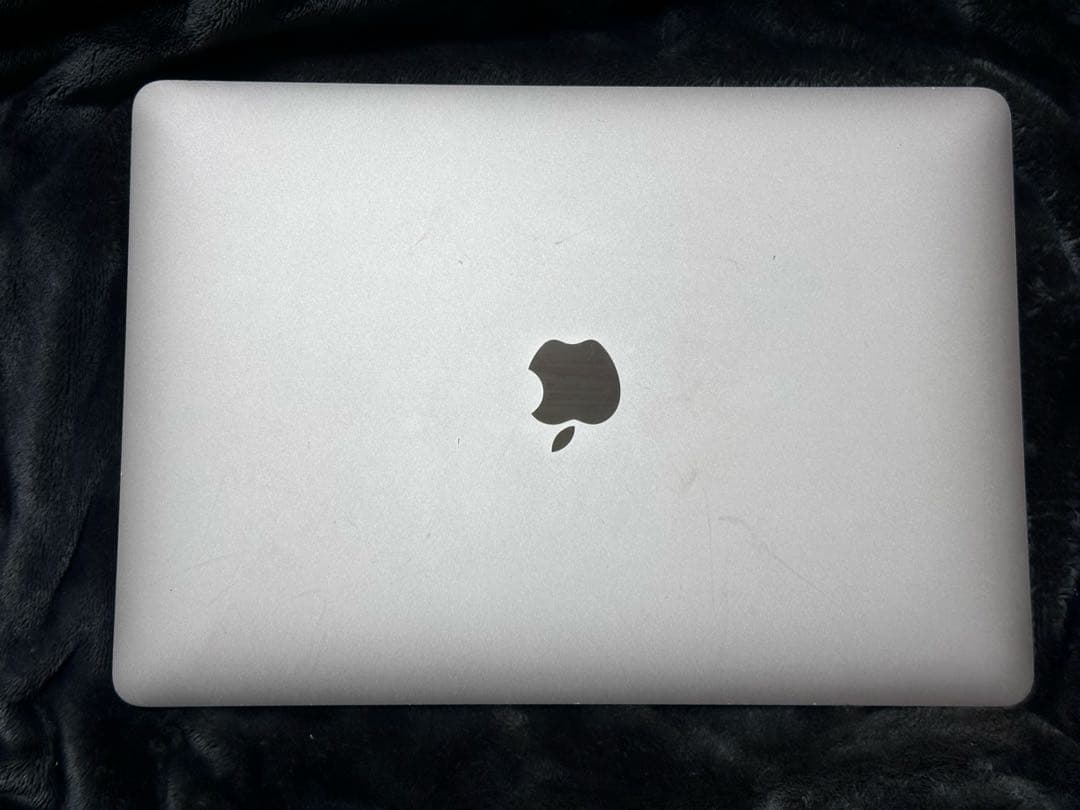 MacBook Air A1932 ゴールド 液晶割れ ジャンク品
