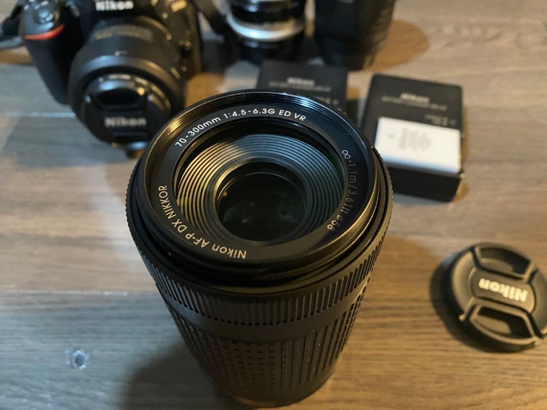 Nikon 一眼レフカメラ D5600 ダブルズームキット 単焦点レンズ付き