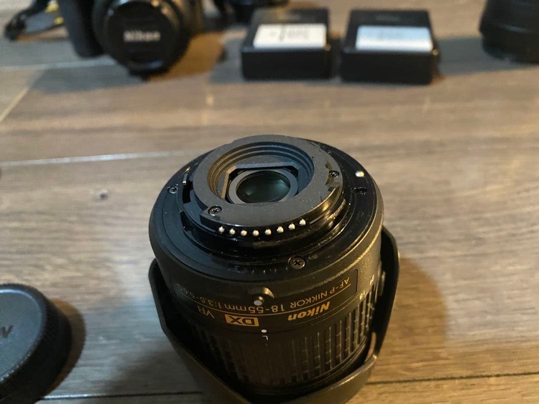 Nikon 一眼レフカメラ D5600 ダブルズームキット 単焦点レンズ付き