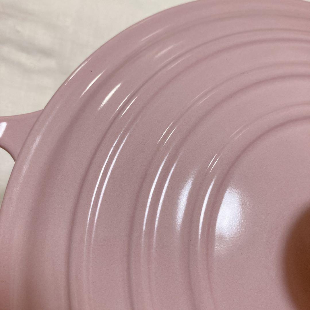 LE CREUSET ピンク 両手鍋　ココットロンド　丸型　22㎝