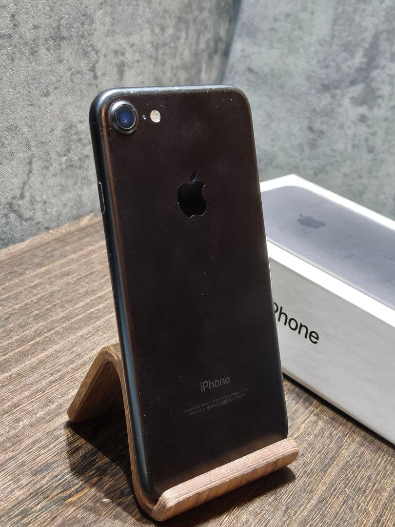 iphone7 128GB SIMフリー スマホ