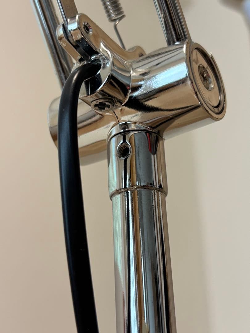 ANTIFONI リーディングランプ