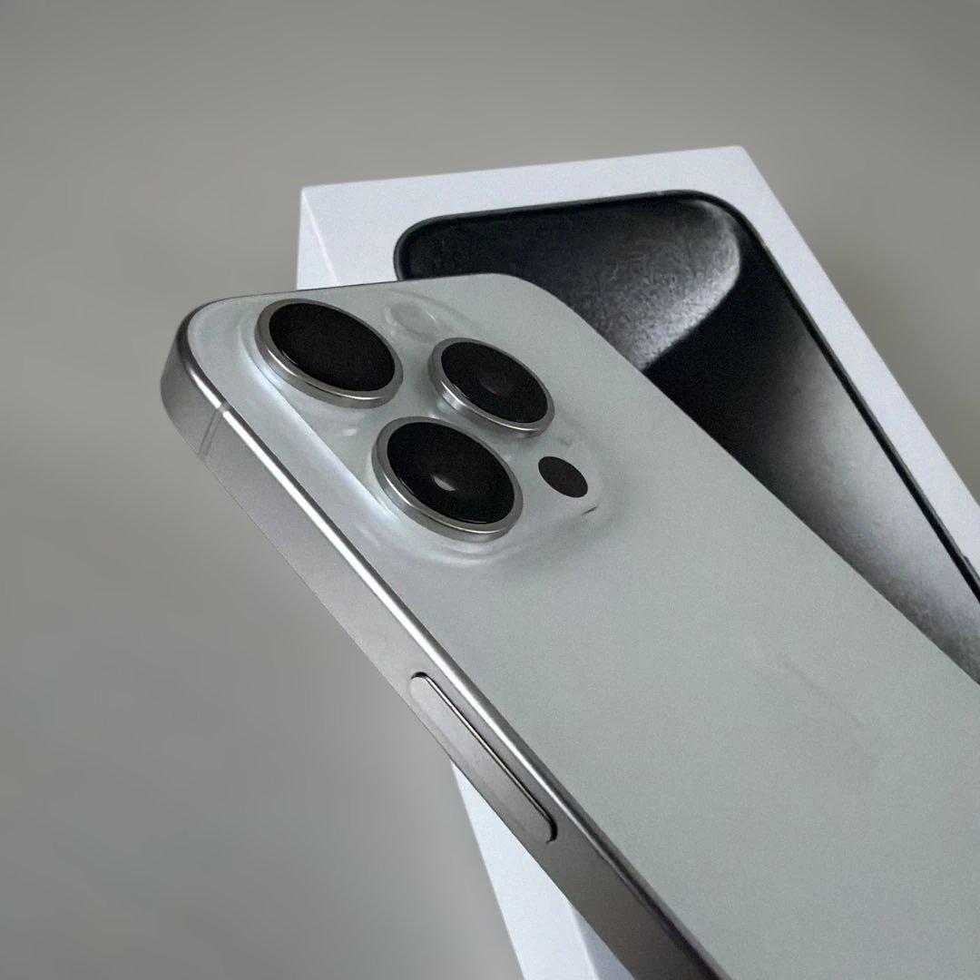 iPhone15Pro ホワイトチタニウム128GB SIMフリー