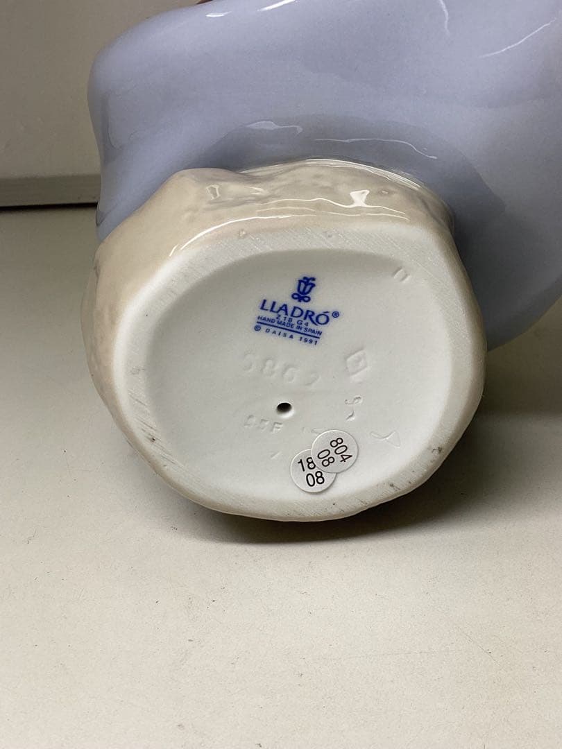 ビ*ン様 LIADRO リアドロ　陶器製 女性像 花束