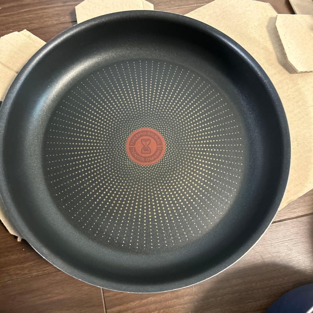 T-falロイヤルブルー インジニオネオ ガス火専用フライパン、鍋セット10点