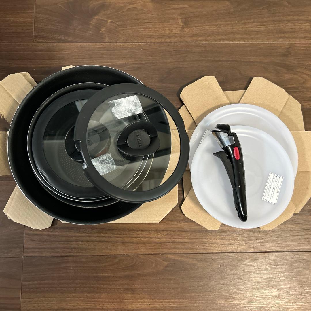 T-falロイヤルブルー インジニオネオ ガス火専用フライパン、鍋セット10点