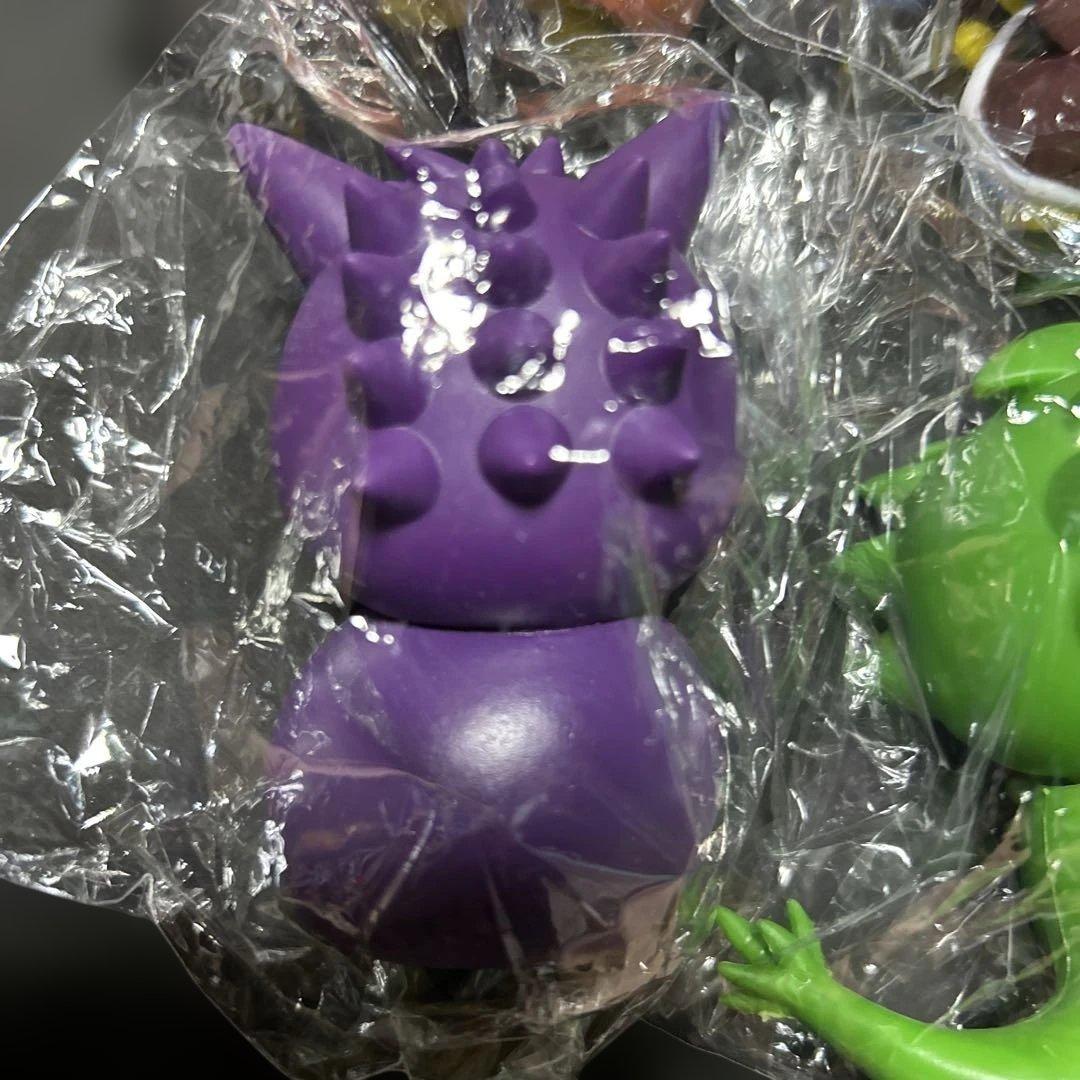 海外製 ガチャ 着ぐるみを着たピカチュウシリーズ 4種セット