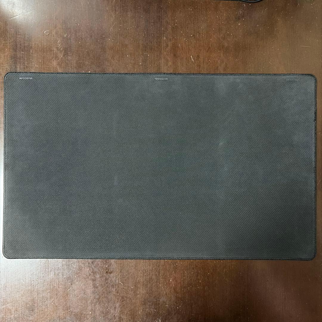 ヘルヴァボス プレイマット ストラス ブリッツ