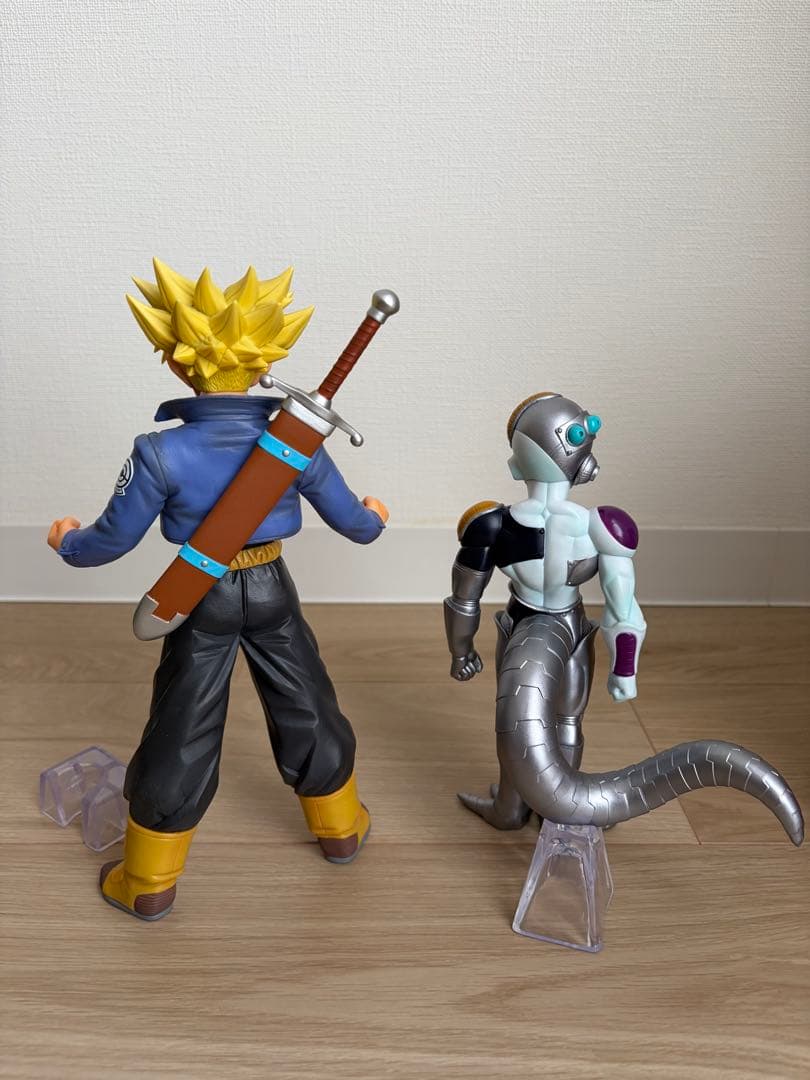 ドラゴンボール 一番くじ フィギュアトランクス　メカフリーザ