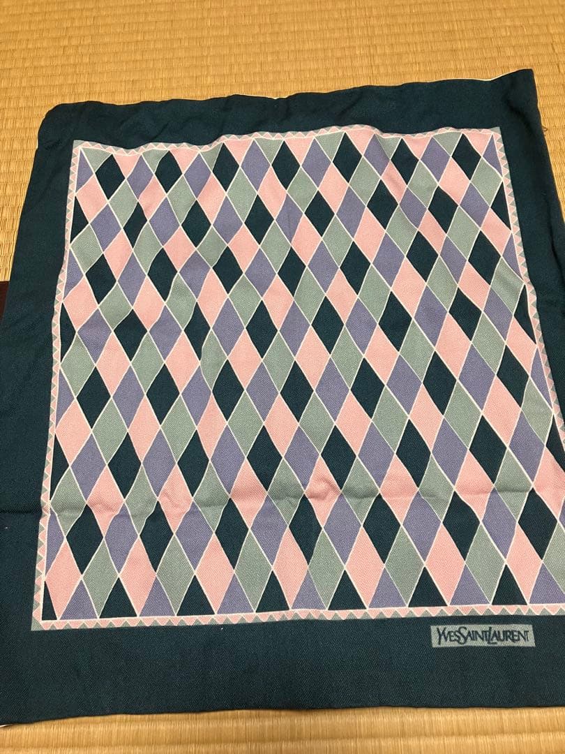 未使用　イヴ・サンローラン　クッションカバー　レトロ柄　座布団カバー　5枚セット