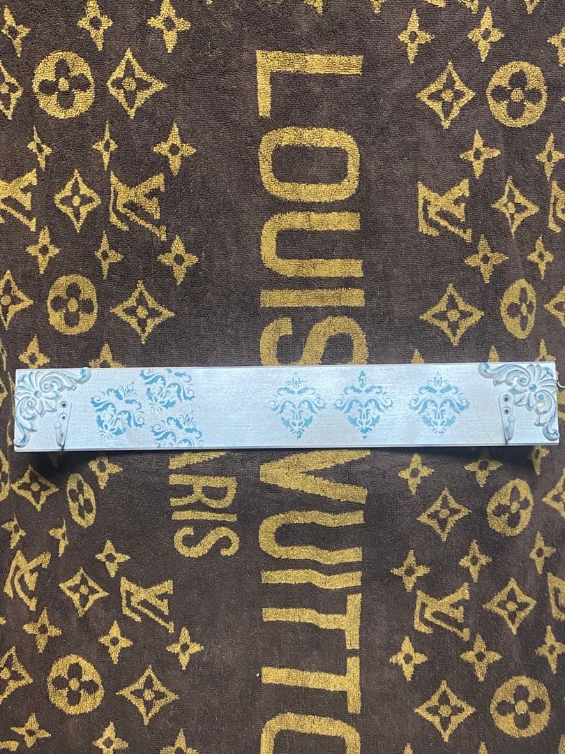 ロココ調♦️壁掛け用 ハンガーフック♦️収納の少ないお部屋に最適♦️白青１本♦️送料込