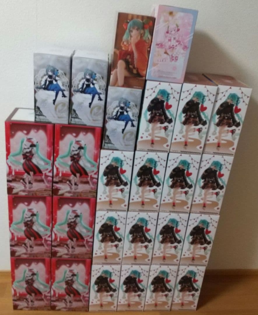 桜ミク 初音ミク フィギュア ぬーどる fashion チロルチョコ 白薔薇