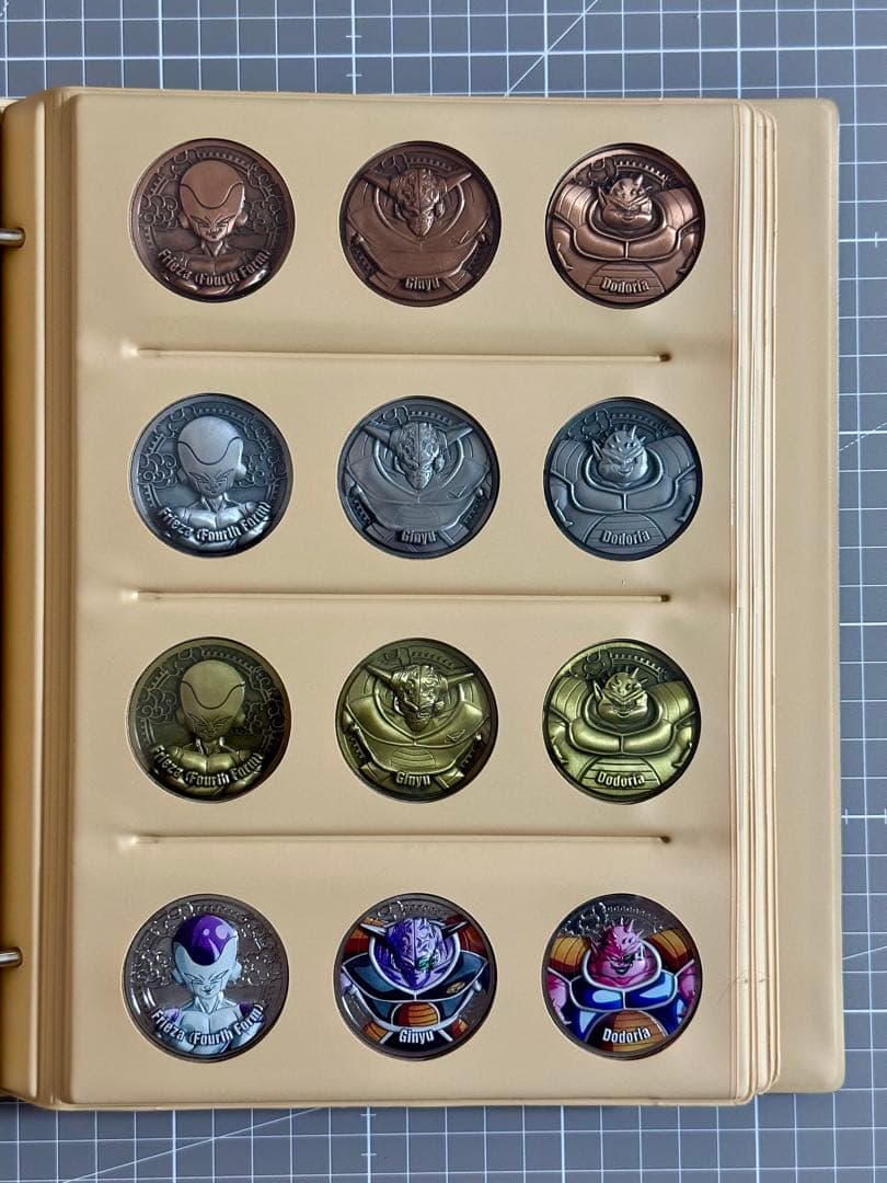 ドラゴンボール　コレクティブルメダル　コンプ　57枚